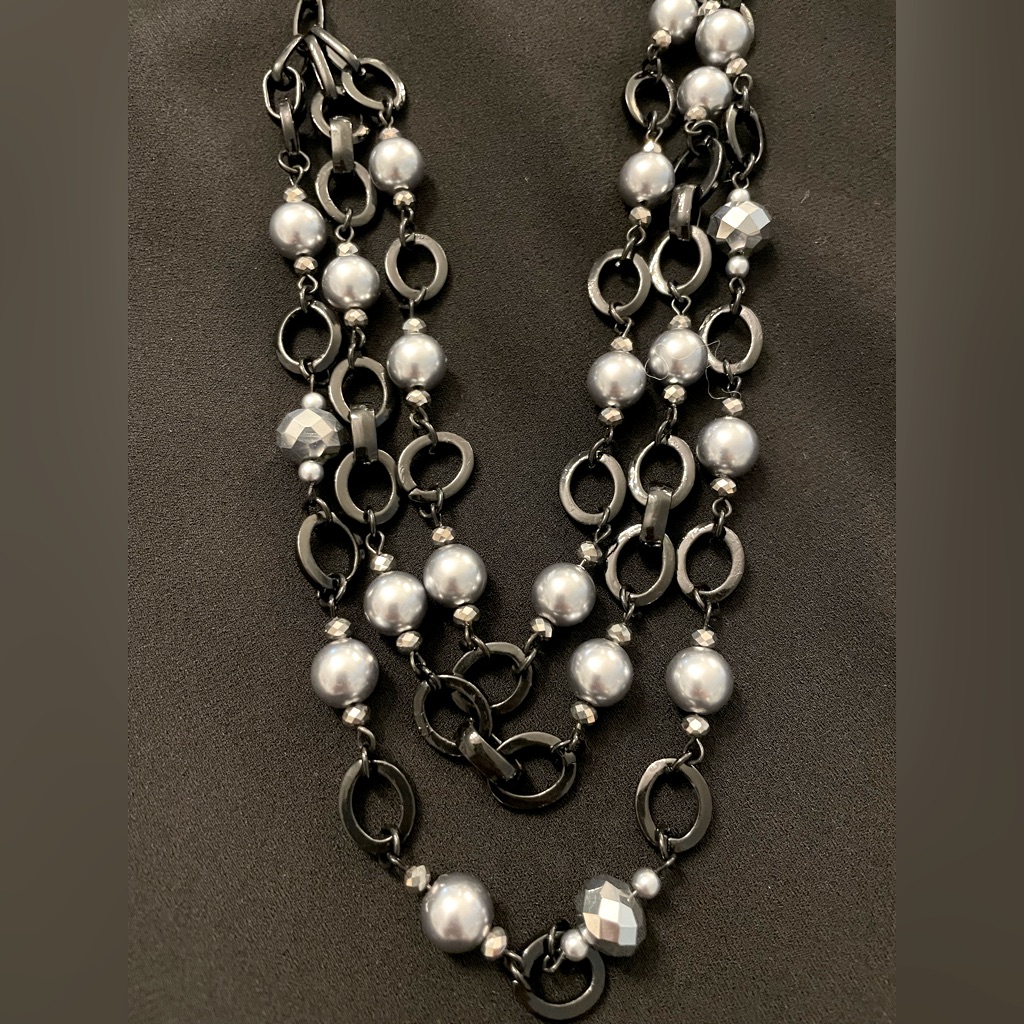 Carol Dauplaise Nwt 3-Tier Black Chain Necklace With Chrome Gray Beads & Baubles